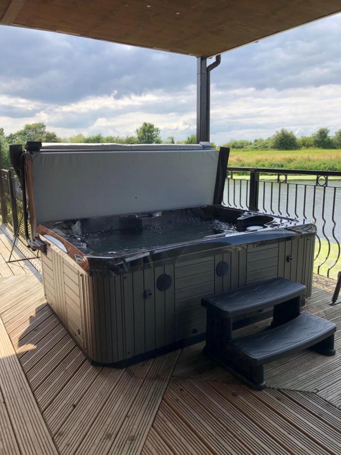 DogdykeWaterside Escapes公寓 外观 照片